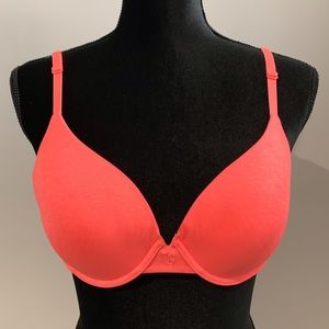 Victoria Secret uplift Semi Demi bra